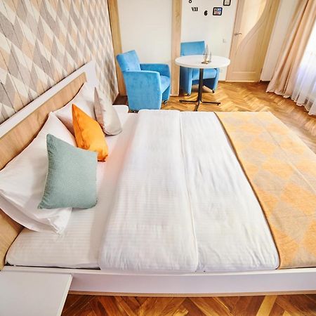 Comfort Apartments In Center 리비프 외부 사진